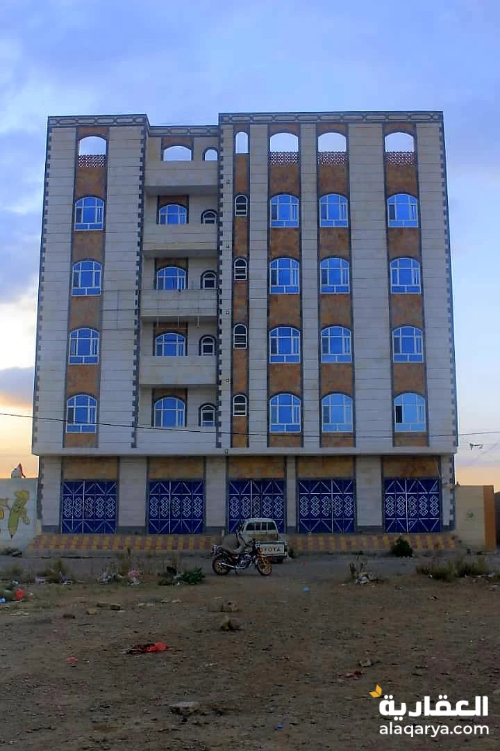 مبنى سكني تجاري ، والدفع سنويا ،و المبنى صالح خاصة لعمل مستشفى أو جامعة أومدرسة.