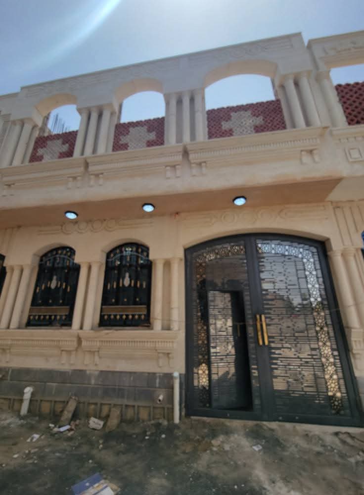 للبيـــــــــع عماره اربعة ادوار وبدروم حجر