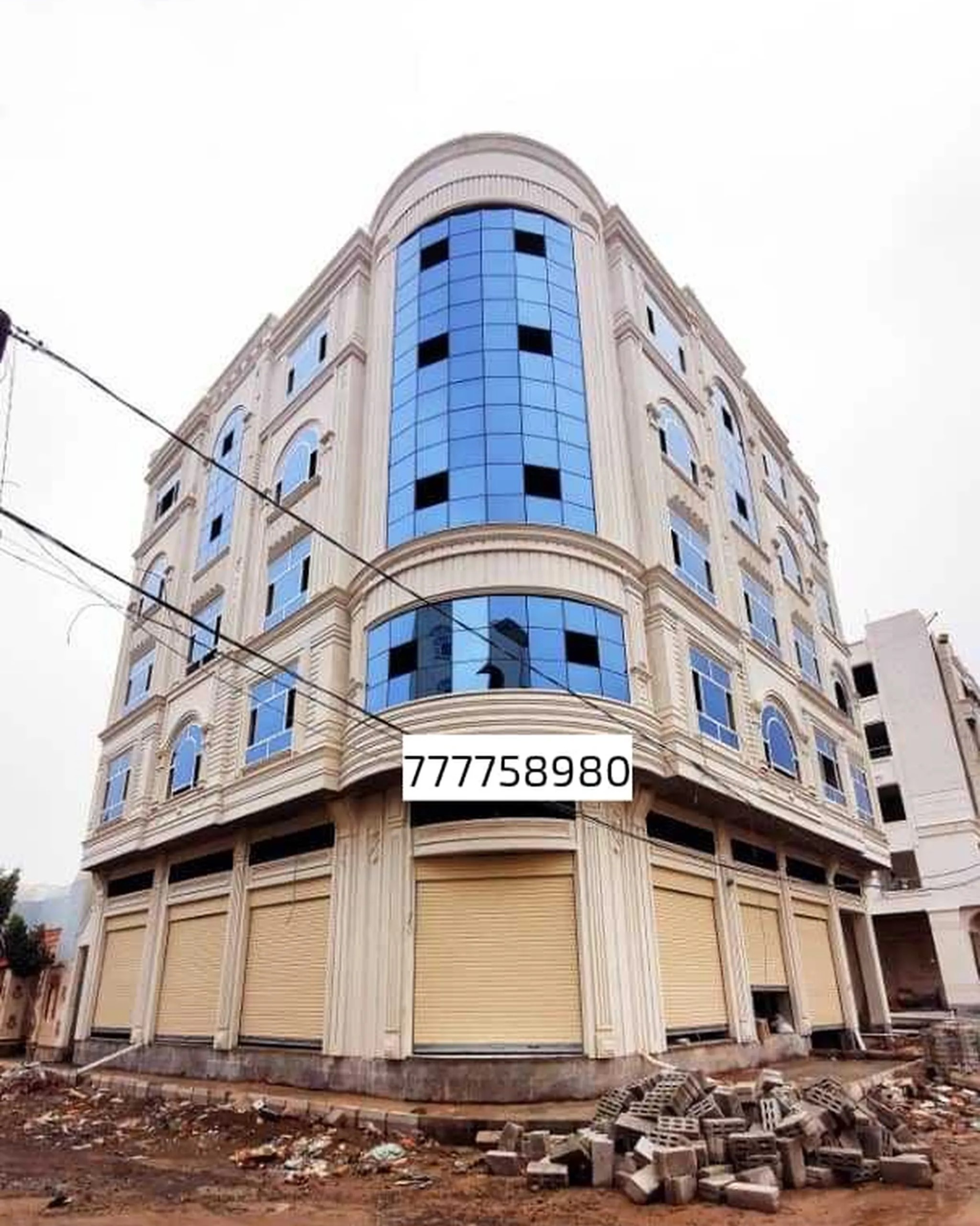 #عماره استثماريه للبيع خمسه دوور وبدروم حجر مسلح تسليح ممتاز مشطب لوكس شارعين زفلت في ارقا احيا بيت