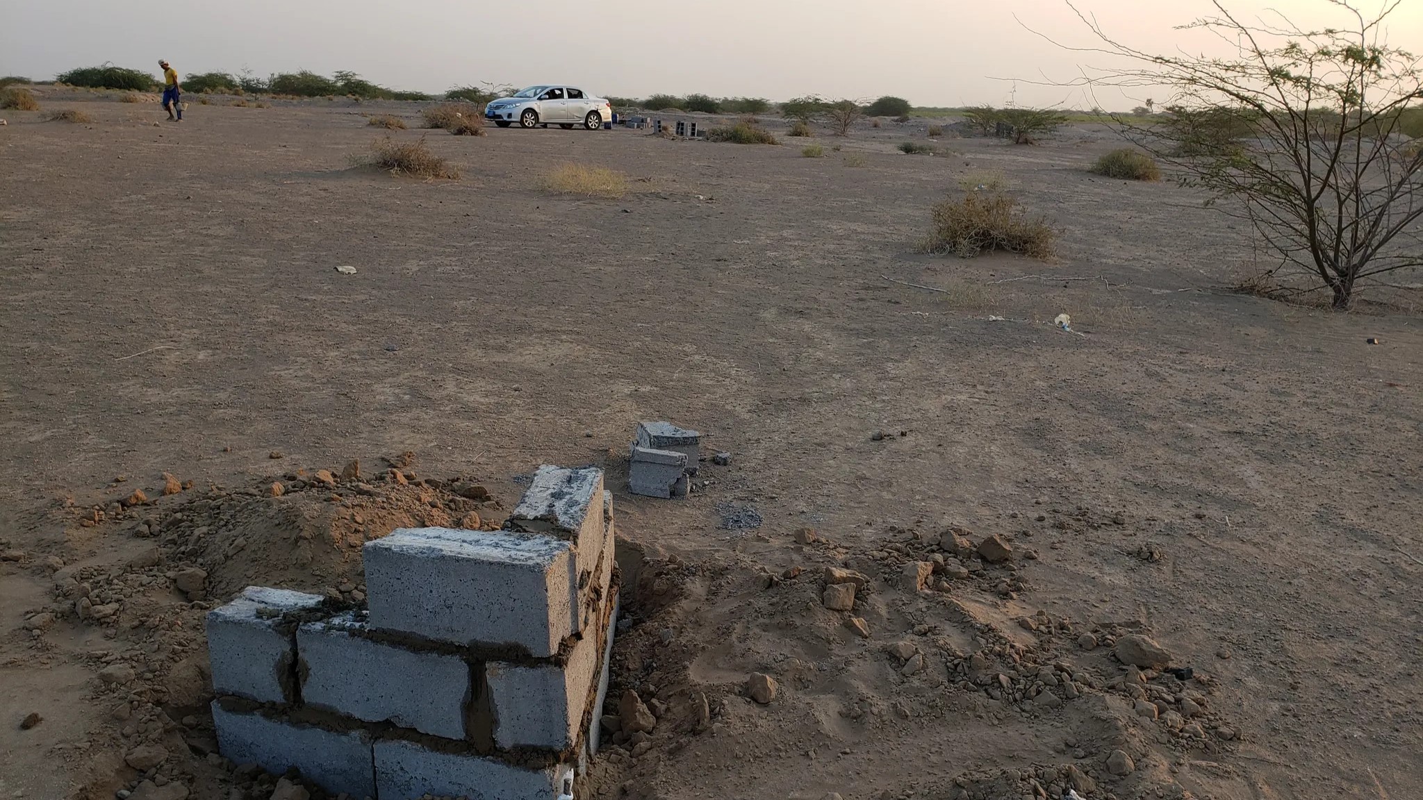 #للبيع الأرضيه على شارع أربعين متر