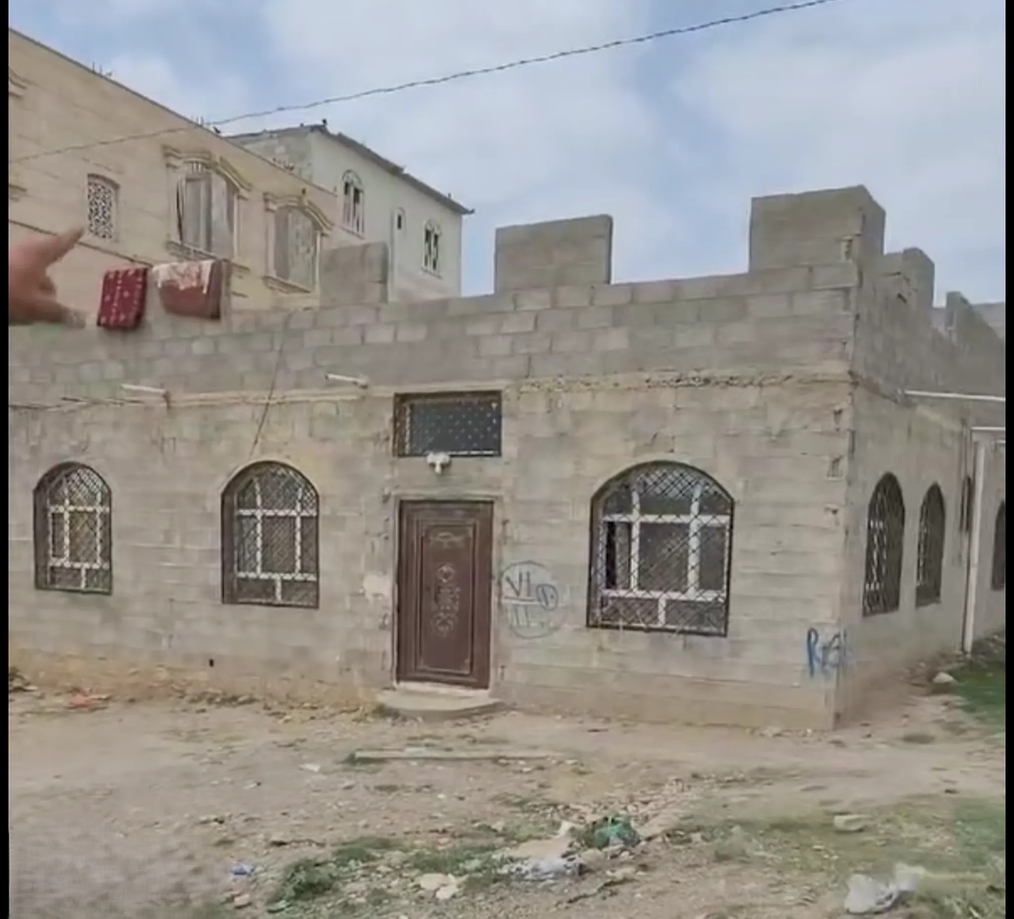 #بيت 5لبن شقتين مشطب لوكس