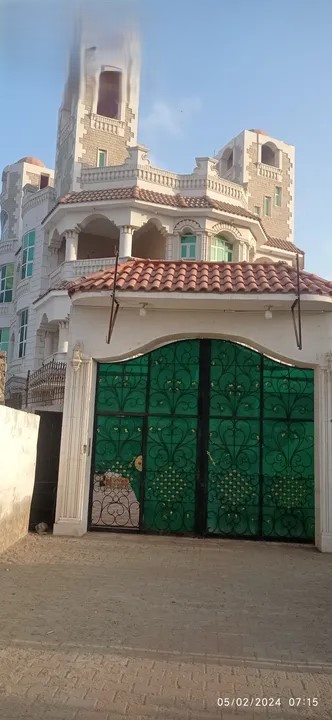 #فيلا للايجار في خور مكسر