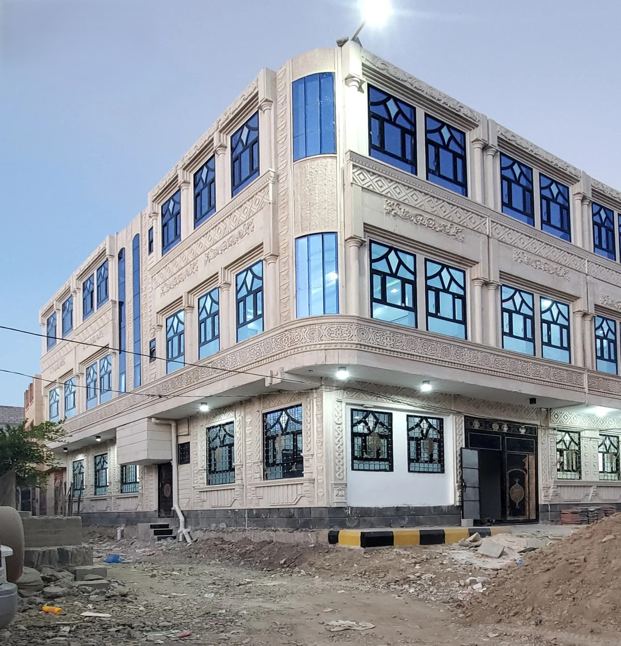 #عرض عقاري استثماري للبيع عمارة ركنية