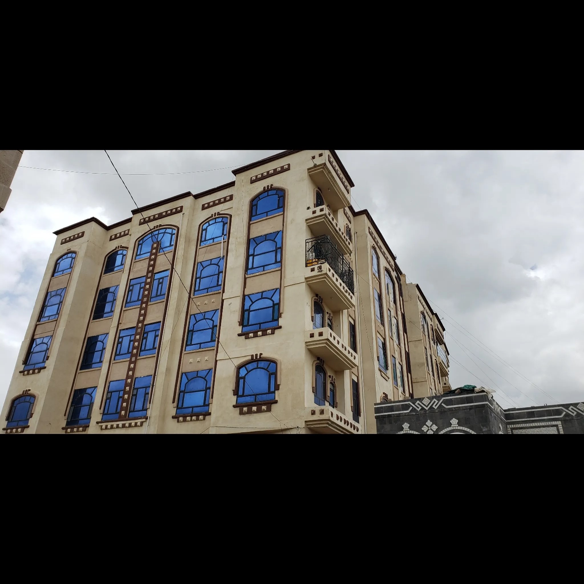 #شقة فاخرة للبيع في ذمار وقابل للتفاوض في حال الجدية