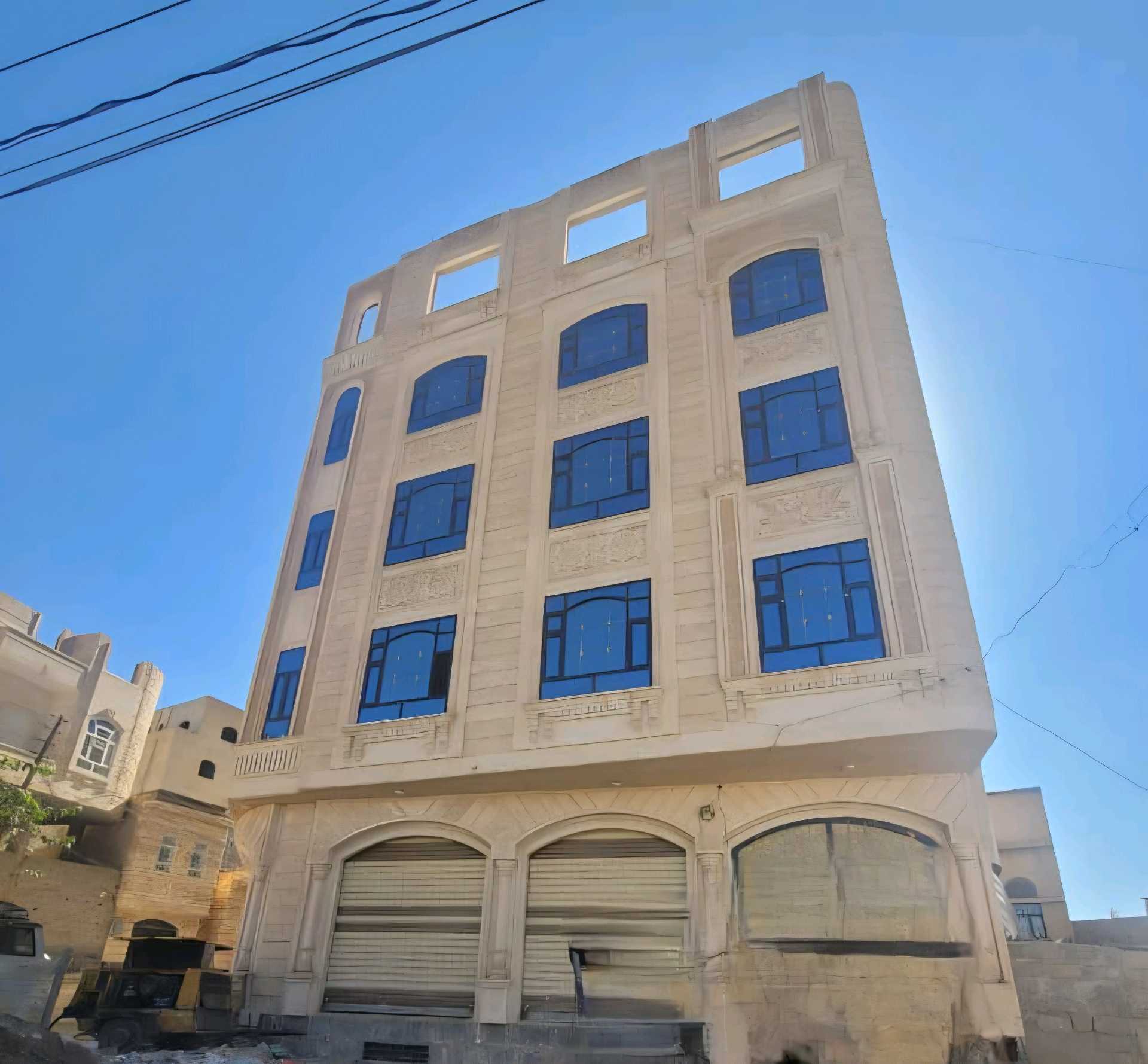 عمارة فخمة للبيع – صنعاء / شارع الستين الشمالي