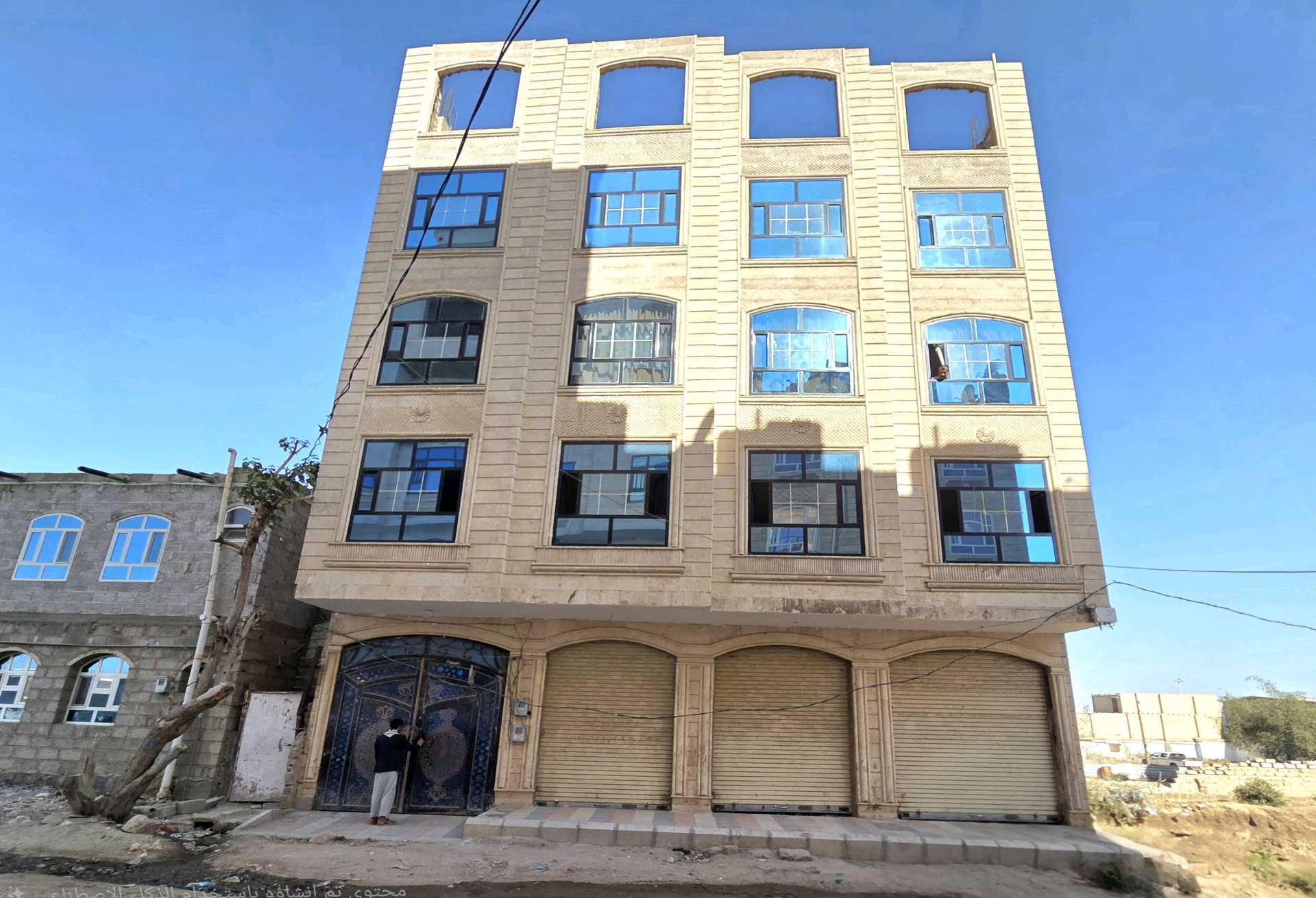 للبيع عمارة فاخرة أول ساكن الموقع: صنعاء – الستين الشمالي – ذهبان