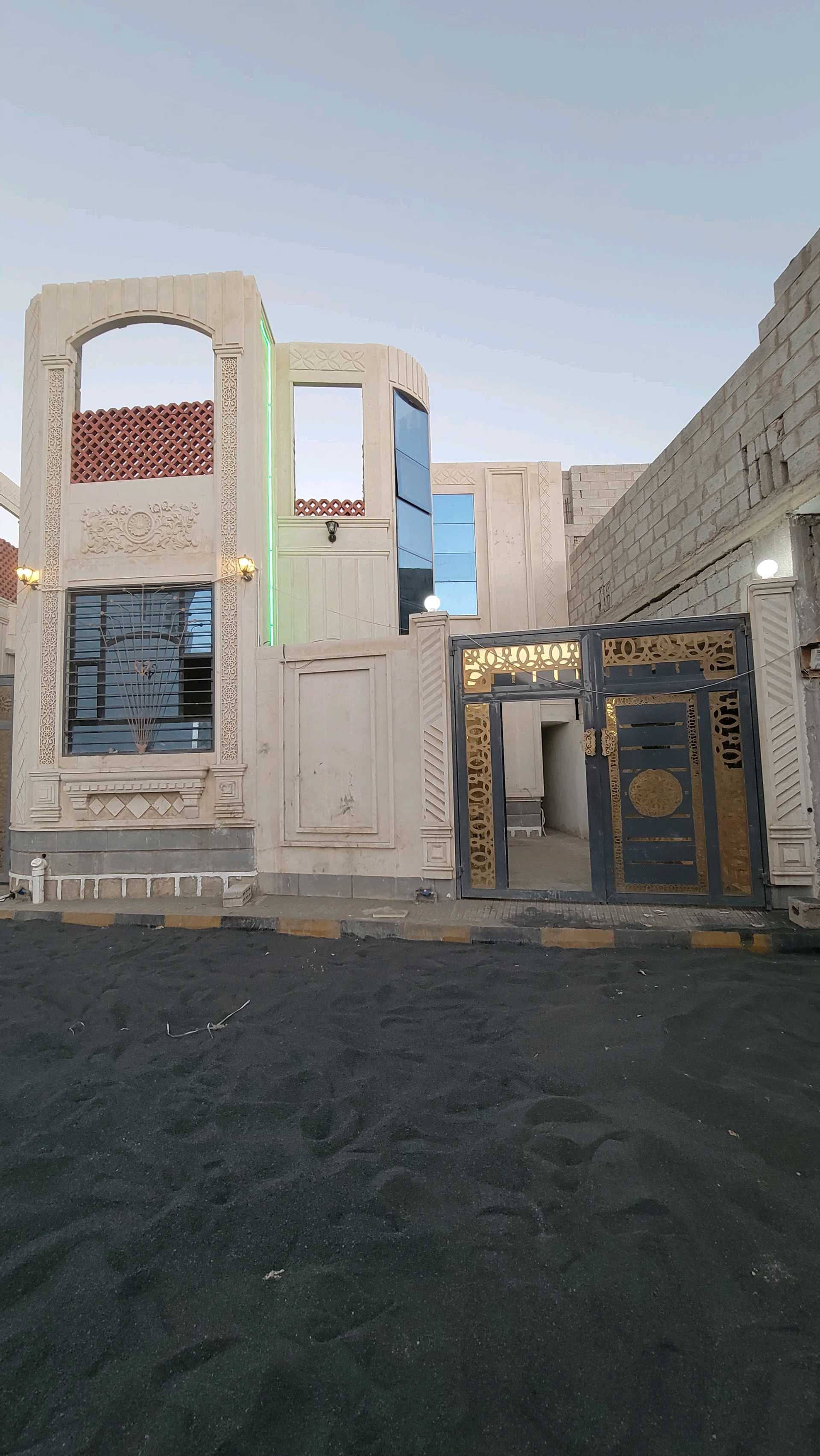 عررررررطه فله روعه مسلح هردي قواعد  كامل تشطيبات دي لكس  وتعتيقات وديكورات وبلاط