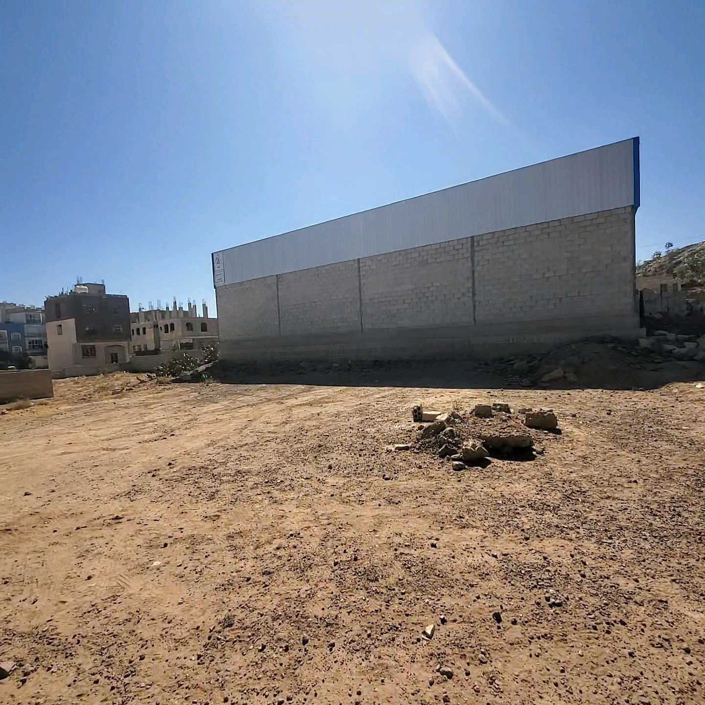 هنجر للايجار قريب من شارع الستين الشمالي