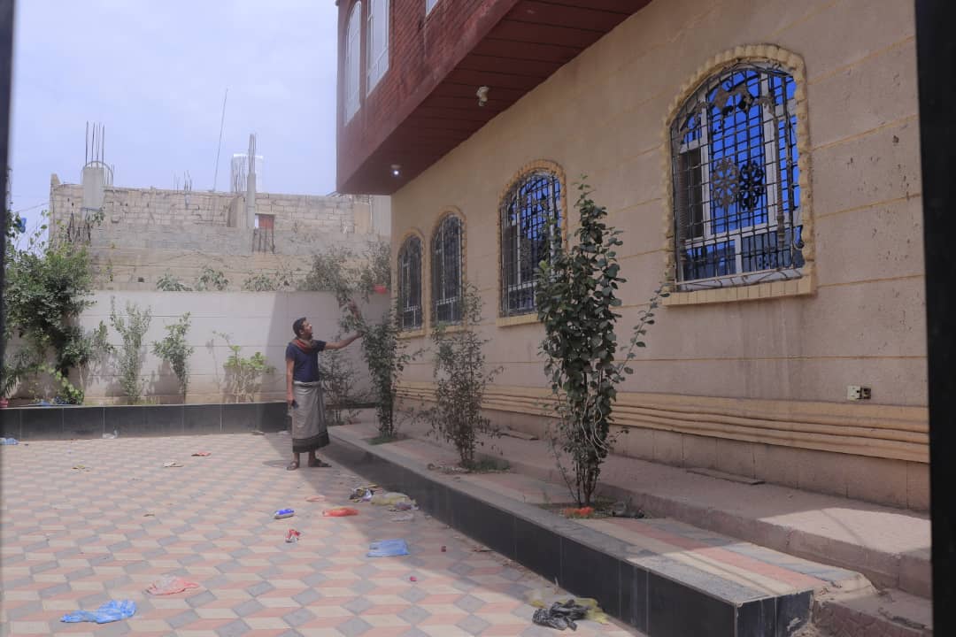 فيلا فخمه للايجار شارع مارب كليه المجتمع