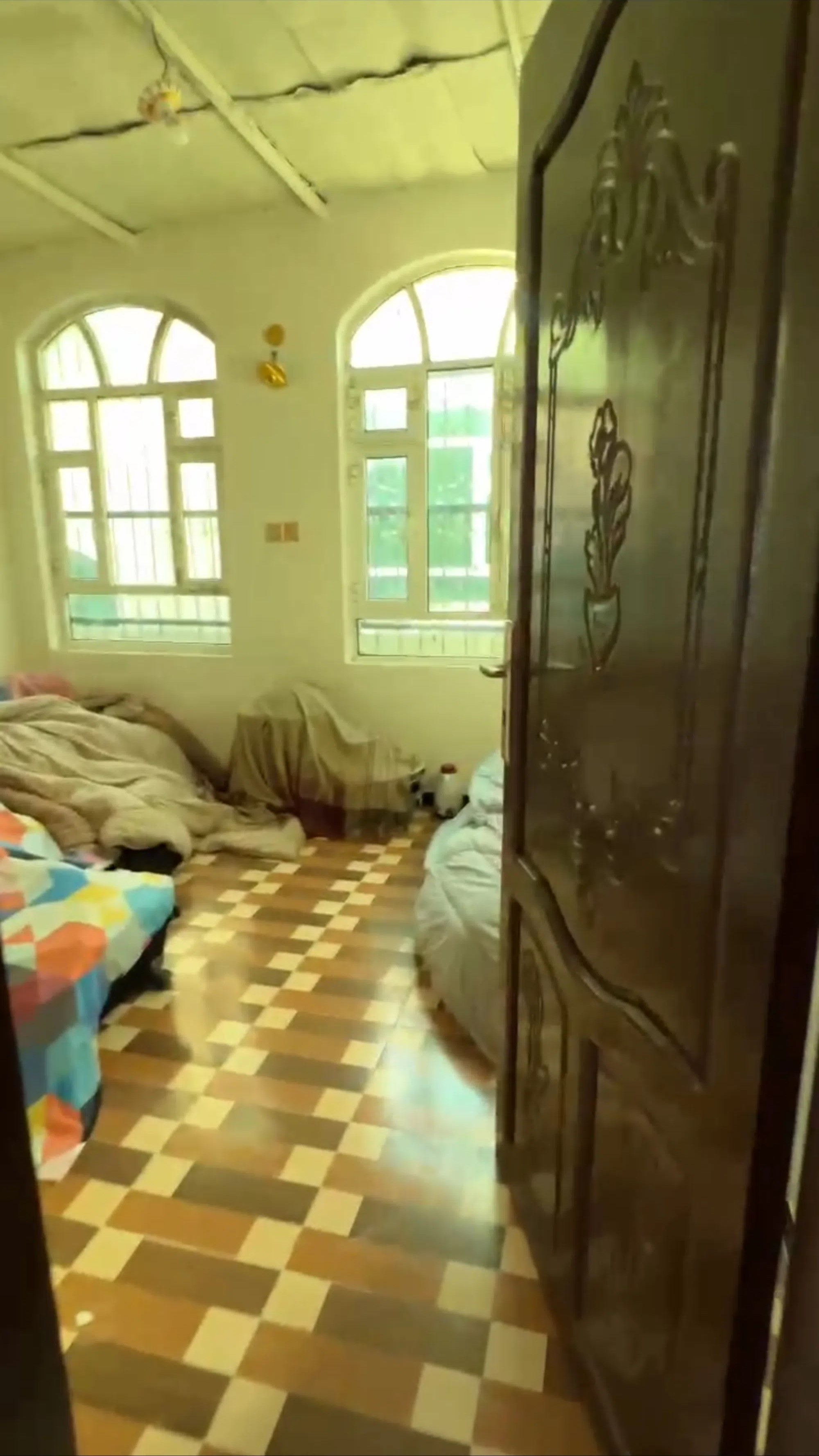 #شقه للايجار مستقله دور اول 75الف بيت بوس محطه الخمسين