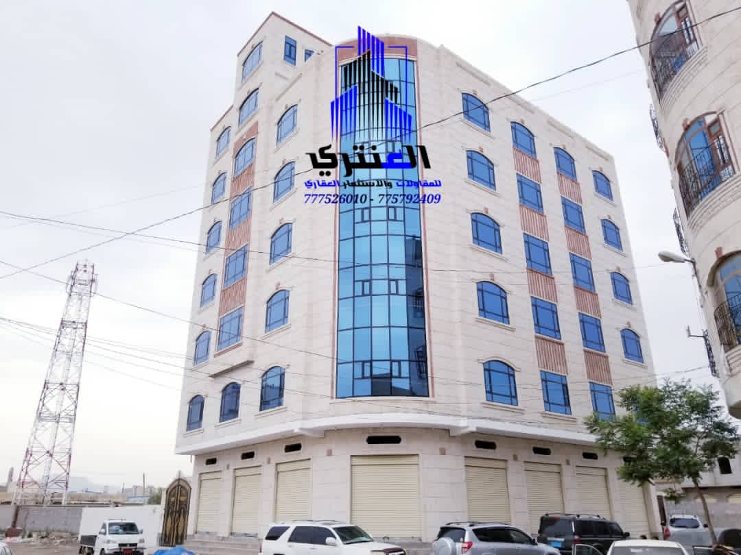 عمارة تجارية ست دور وبدروم وملحق وطيرمانة