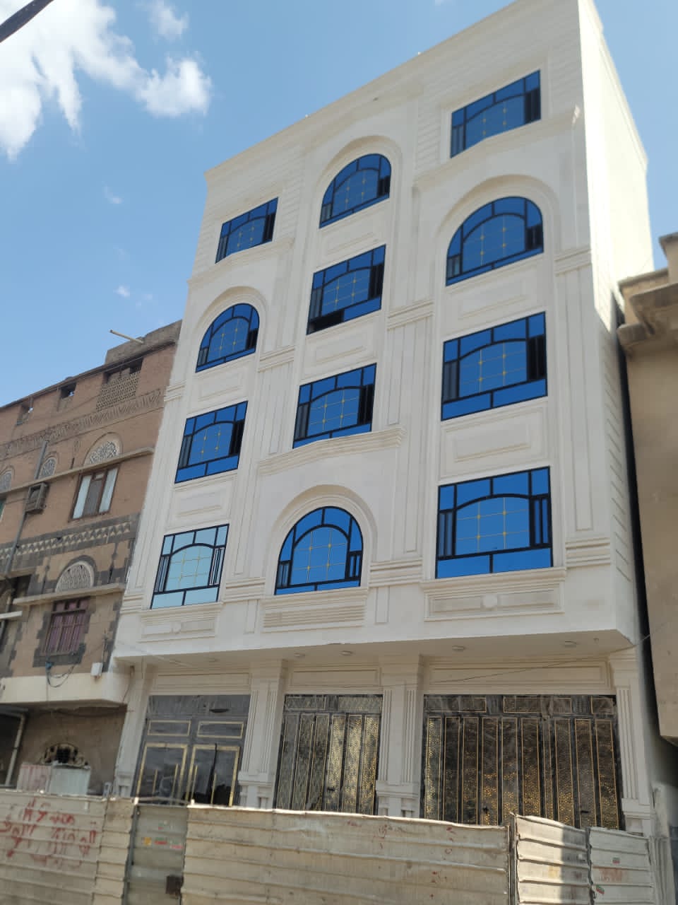 عماره فخمه في قلب العاصمه للبيع