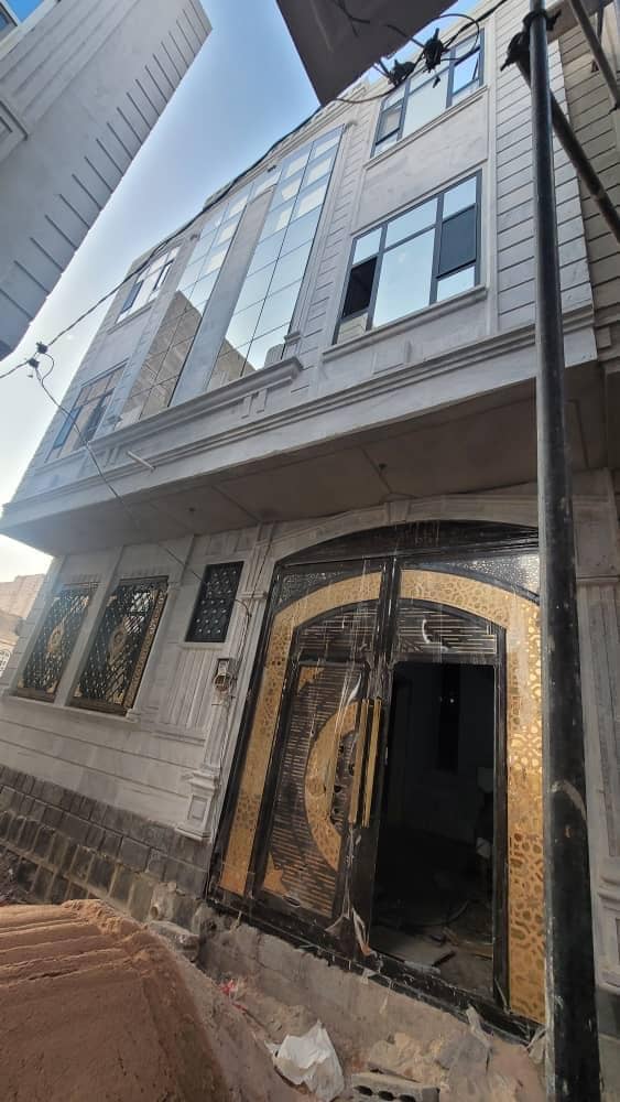 عماره استثماريه تجاريه للبيع سعوان شارع النصر