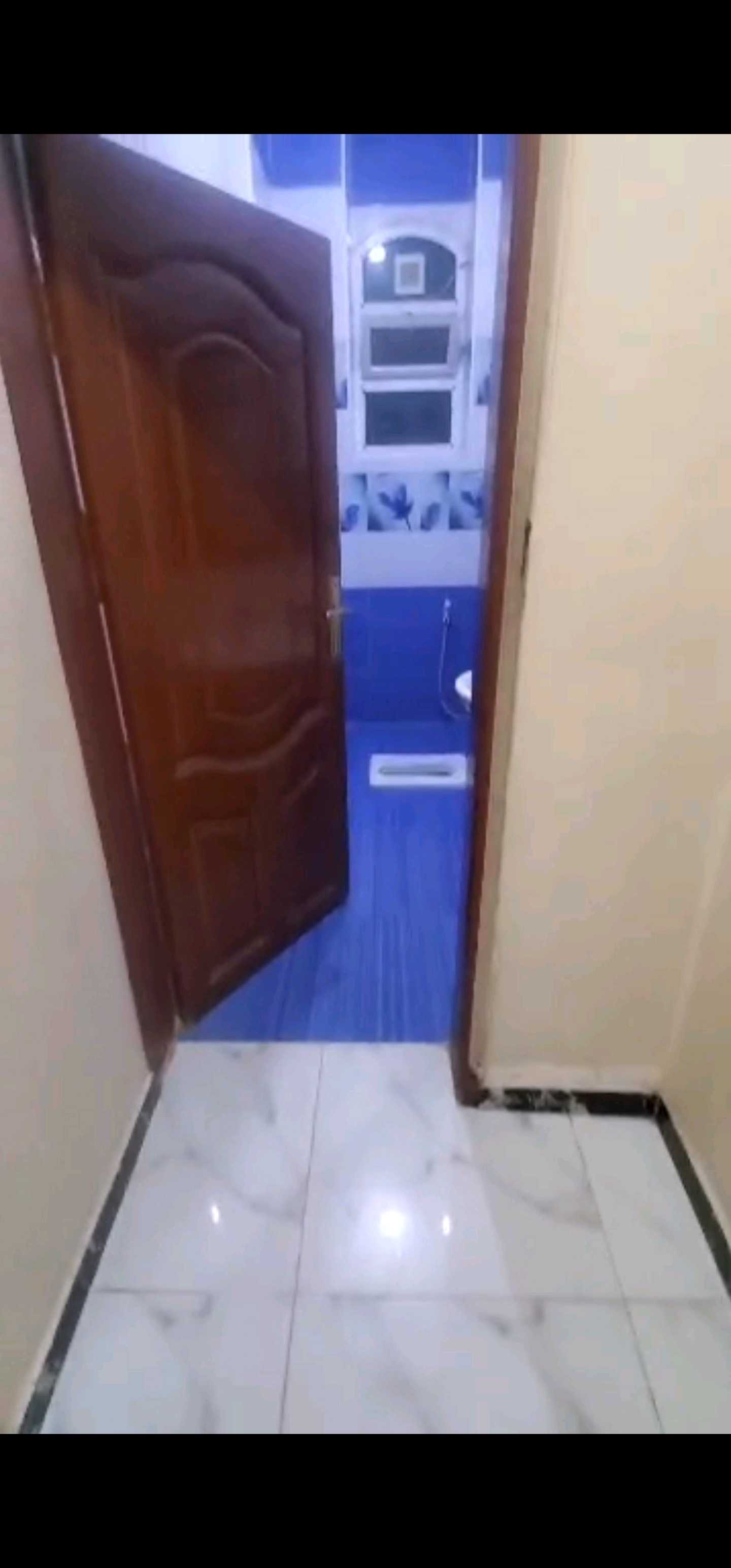 شقه للايجار حده امام الجامعه الامارتيه