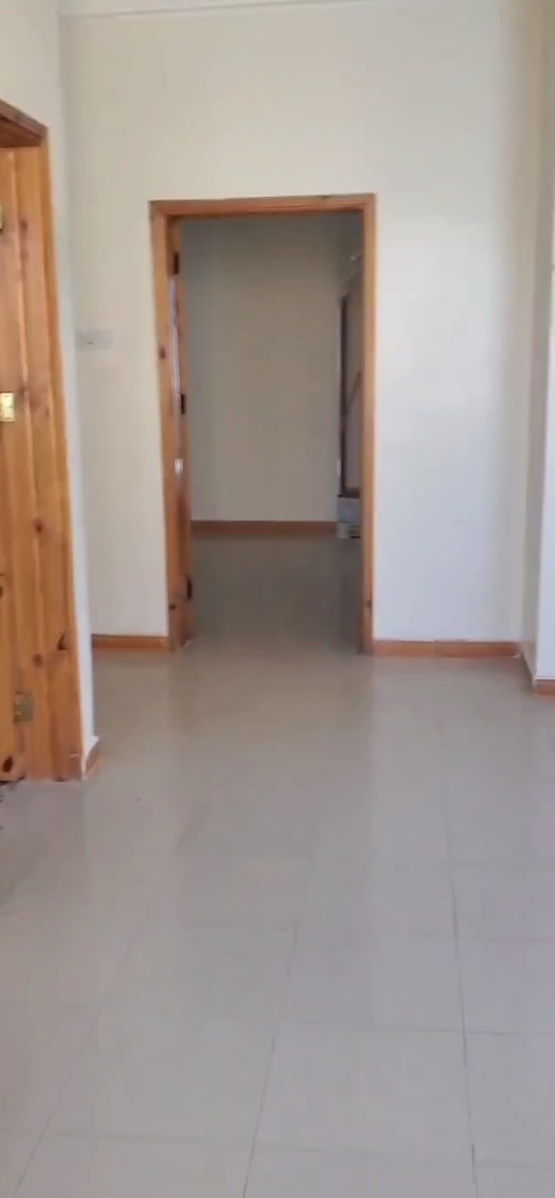 بيت مستقل للايجار حده قريب الجامعه الامارتيه