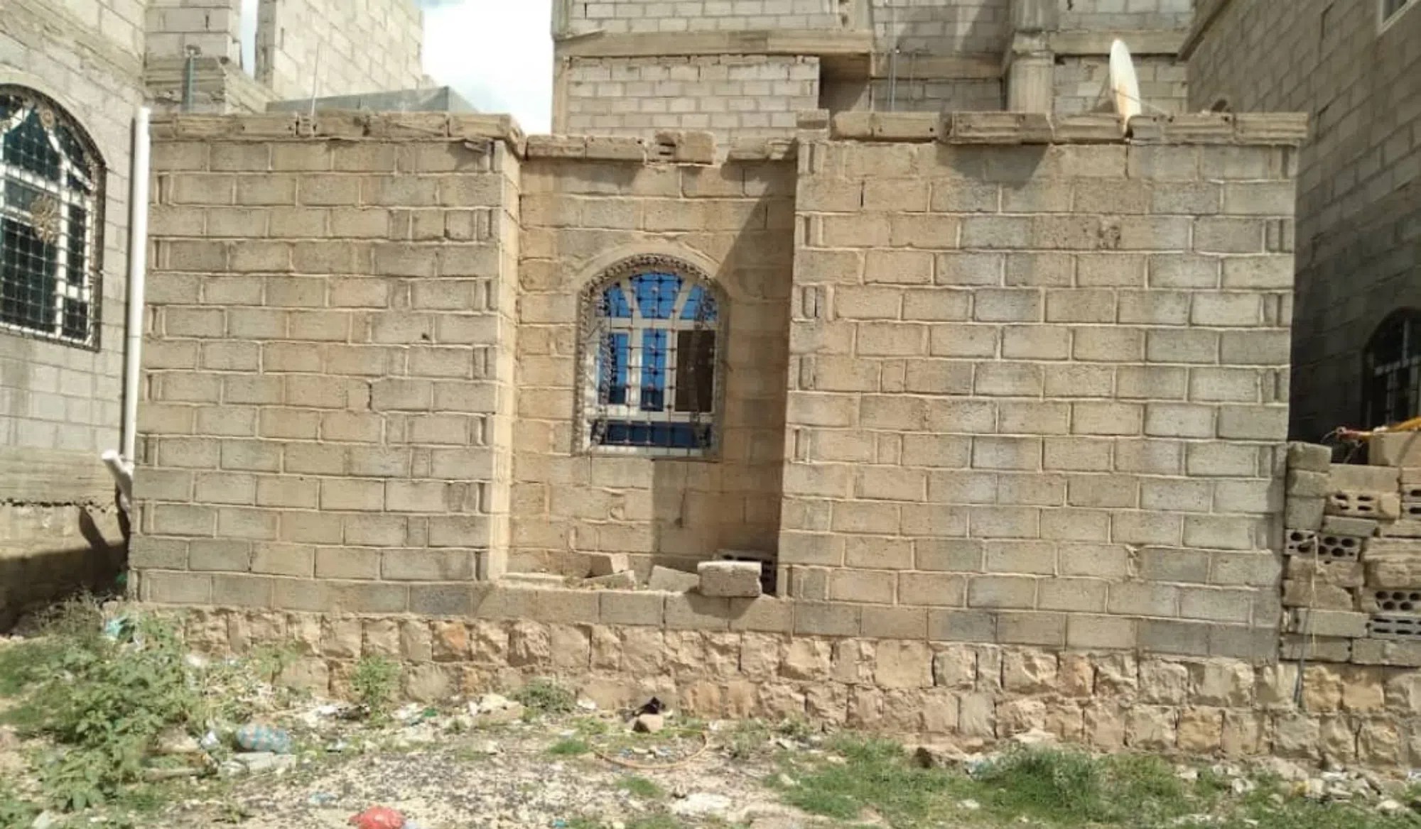 #بيت عرطه ⁦⁦8⁩⁩مليون شارع مارب خلف سوق صرف