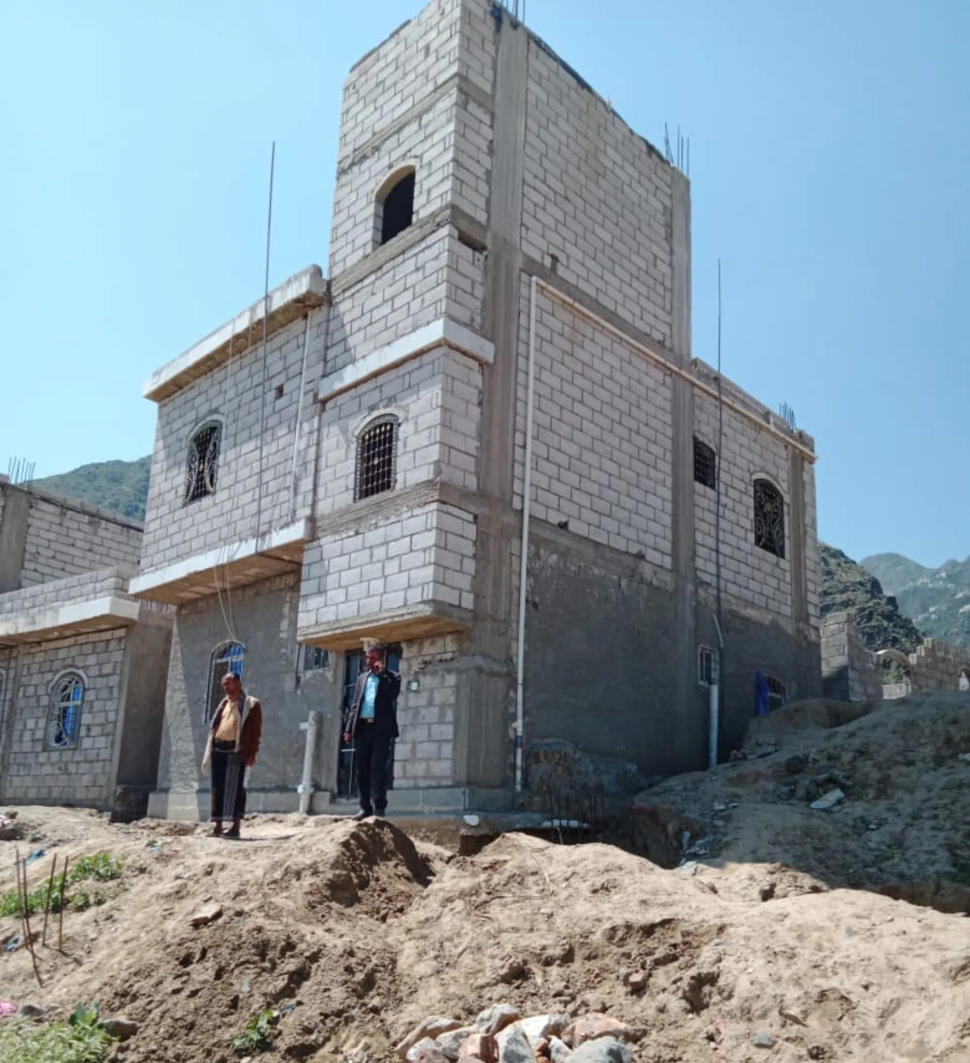 #بيت في تعز المدينة قبال الجامعة تعز حبيل سلمان