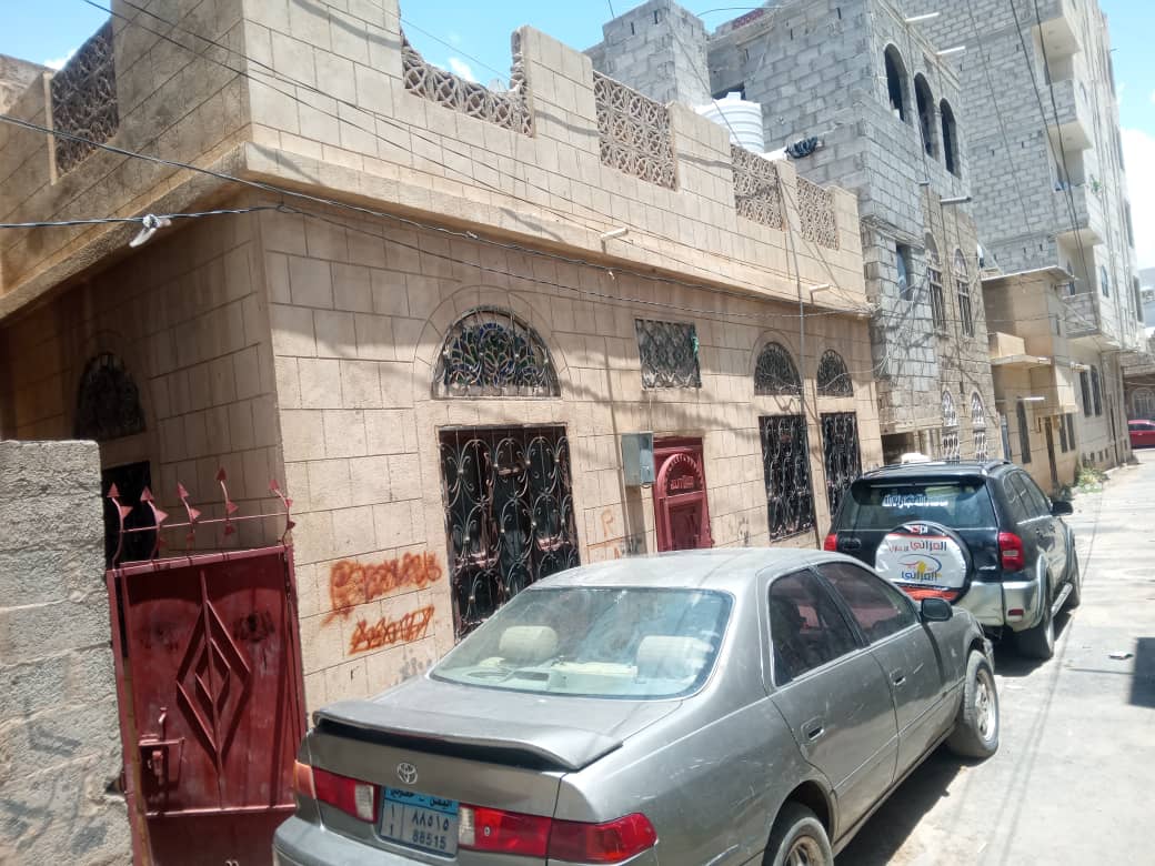 بيت للبيع في سعوان