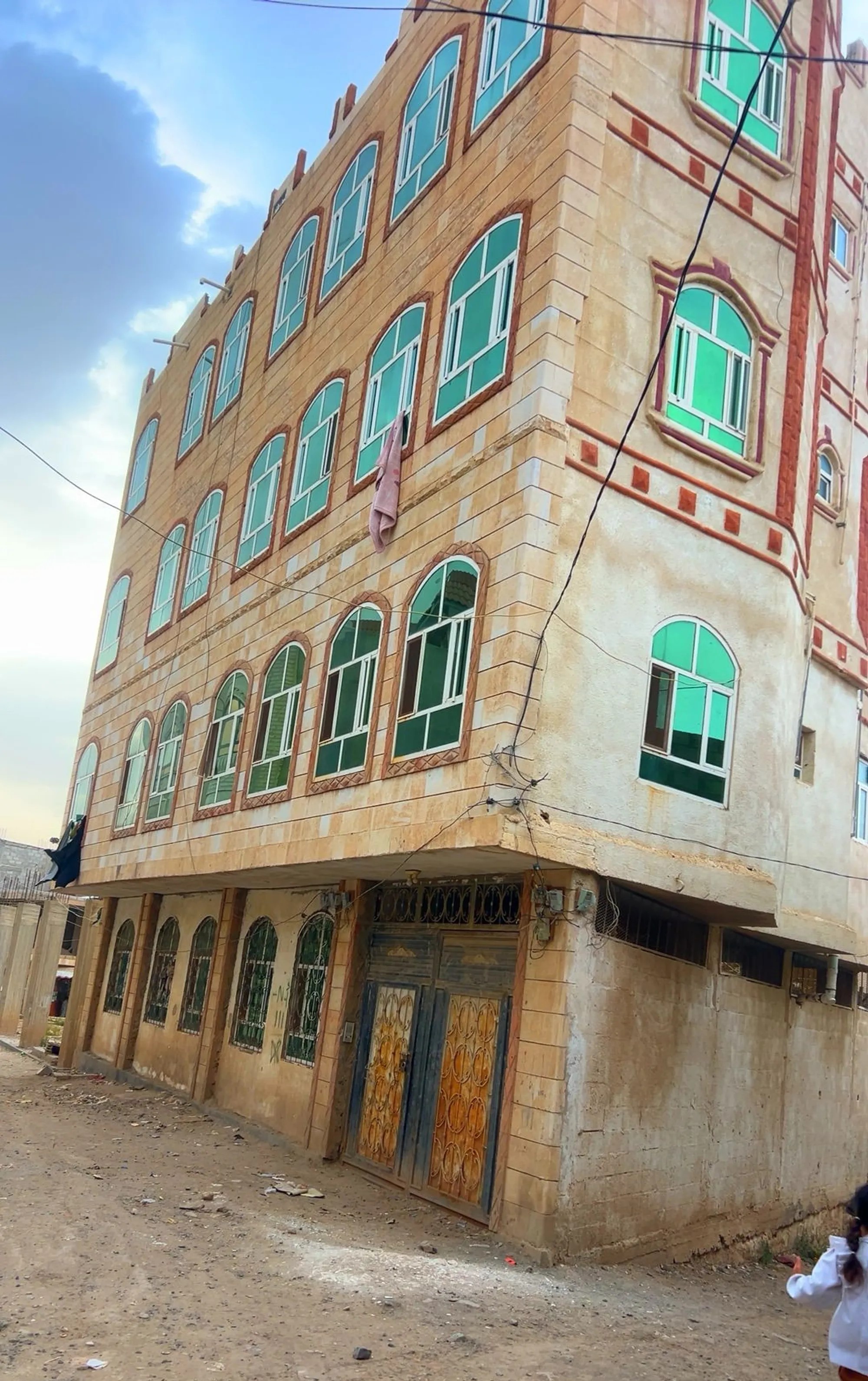 #عماره عرطة العرطات انت حق عرطه شلها مكان فخم وموقع فخم