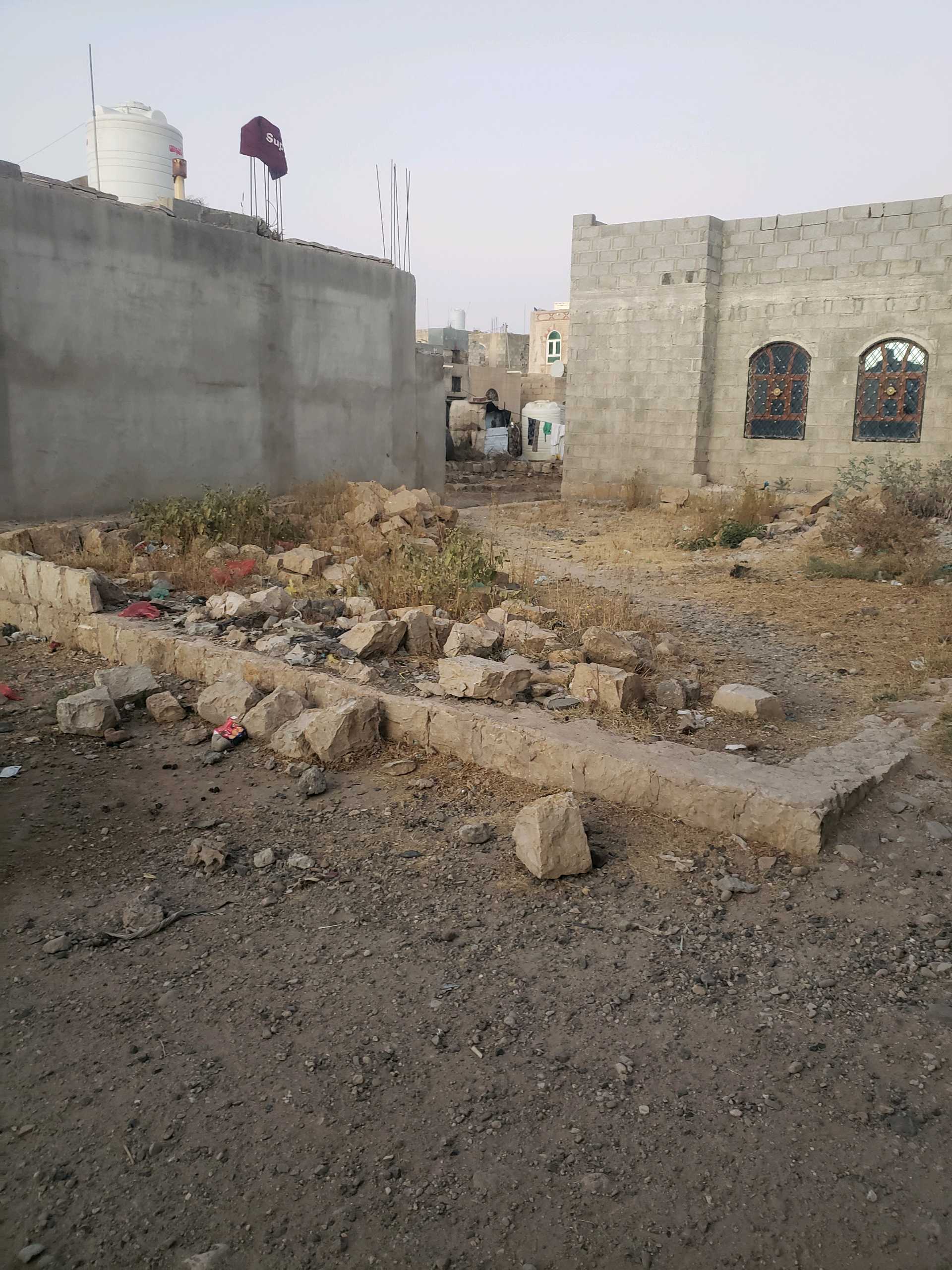 وادي أحمد بالقرب من الجوية