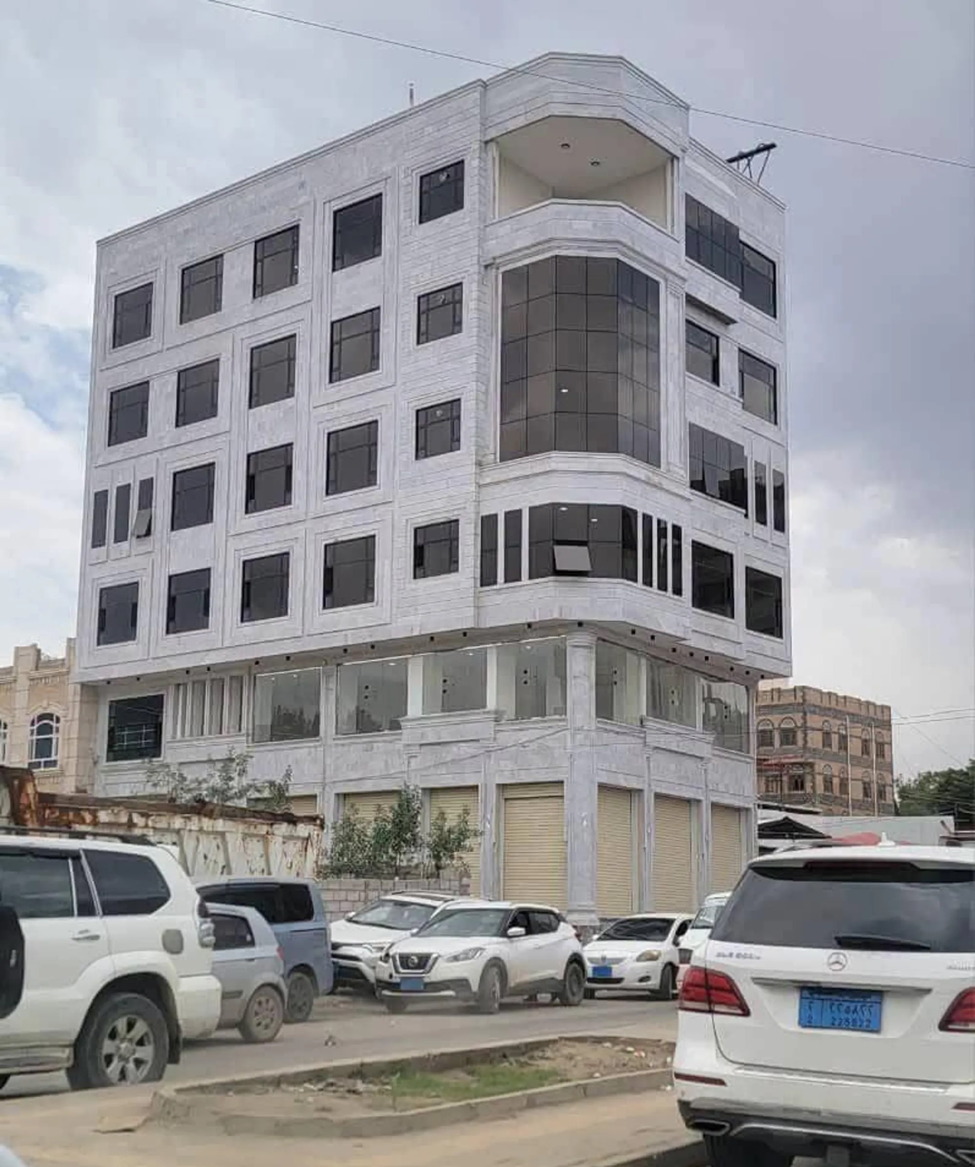 #عمارة تجارية عرطة للبيع شارع رئيسي نمبر وان